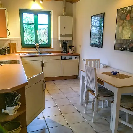 Nyaraló Ferienhaus Rapsblute *